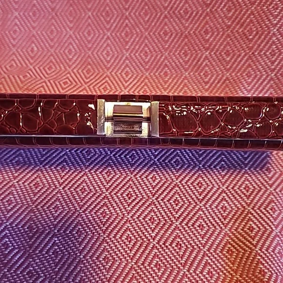 Ann Taylor’s Loft, Burgundy Red, Clutch Croc, Skin Embossed Leather Bag - Picture 3 of 4